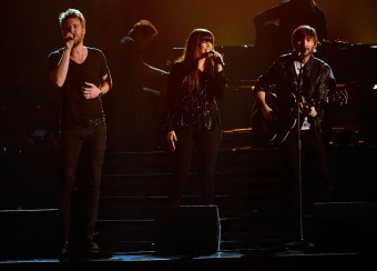 Выступление Lady Antebellum на 53-й церемонии награждения Grammy Awards