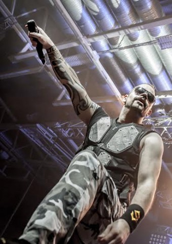 Sabaton наступает вместе с Sennheiser