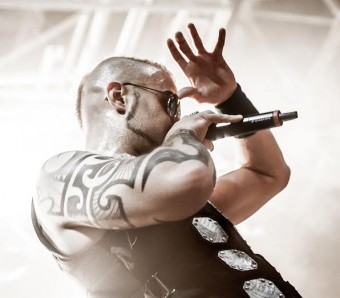 Sabaton наступает вместе с Sennheiser