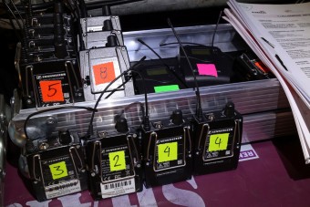 Нательные EK 2000 IEM: 2000-я серия использовалась для беспроводного мониторинга