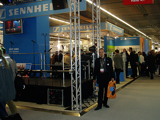 Стенд Sennheiser на выставке во Франкфурте-2005