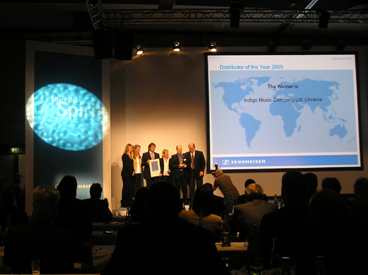 Лучший дистрибьютор SENNHEISER по итогам 2005 года - Компания Индиго Мьюзик.Церемония награждения. Global conference 2006. Германия, Дрезден.