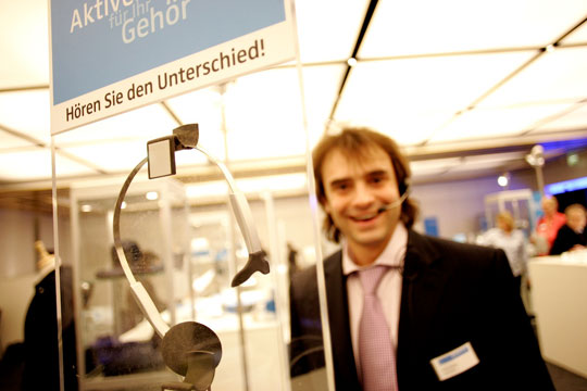 Дрезден 2006. Демонстрационный зал SENNHEISER.