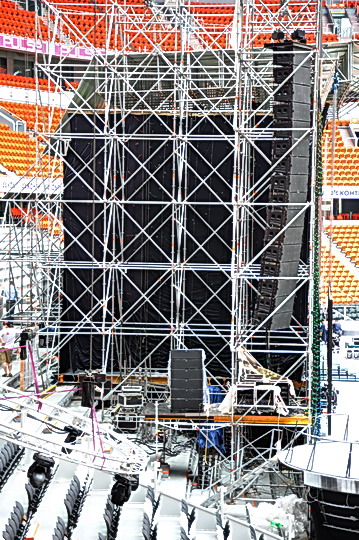 AERO 28A на side field.