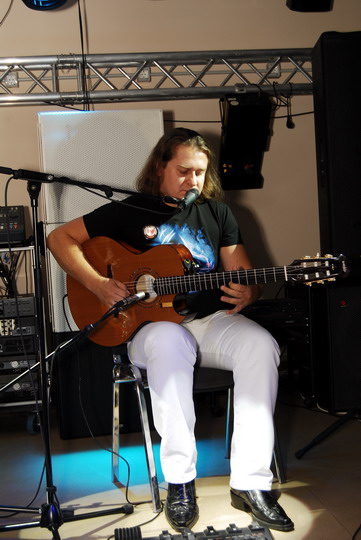 Концерт в разгаре.