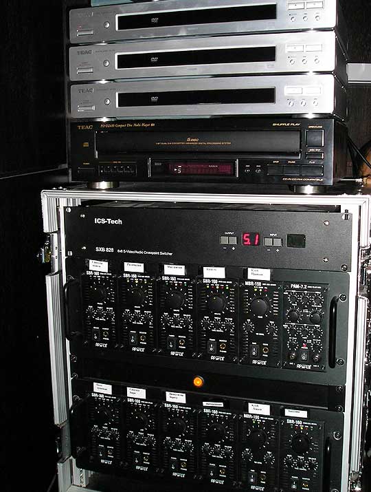 Многозонная, модульная система A-part. Видео носители Teac DV7D.