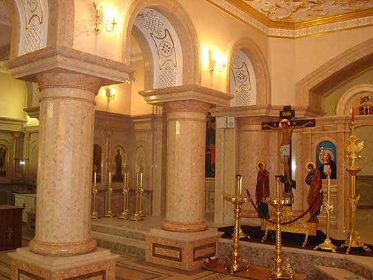 Нижний храм