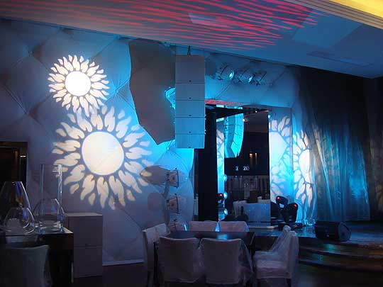 Солнышки от ROBE Showlighting.