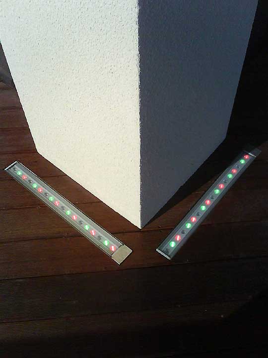 Так это выглядит днем. ANOLIS ArcLineOutdoorOptic18RGB.