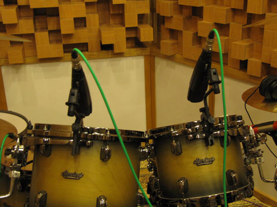 SENNHEISER MD 421-II на боевом посту...