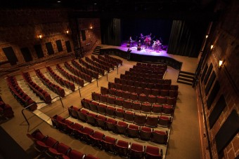Многоцелевой театр в Джорджии, США обзаводится универсальной аудио системой от K - Array